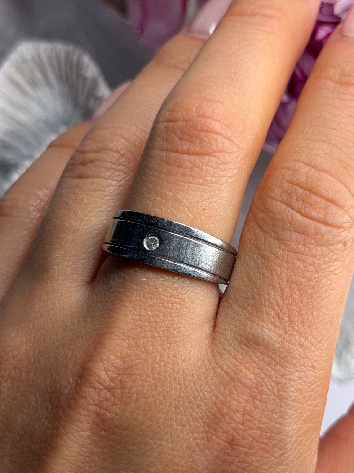 925 Sterling Silver Diamond Ring Size 9