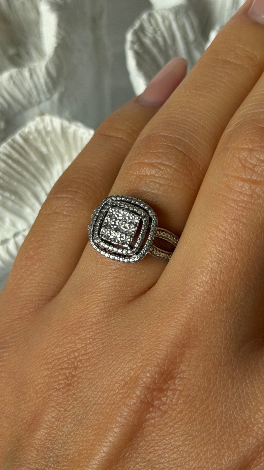 Beautiful 925 Sterling Silver Diamond Ring Size 7
