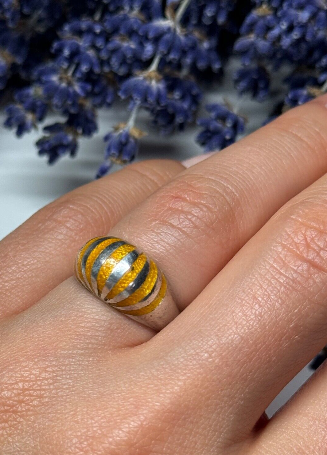 925 Sterling Silver Enamel Ring Size 6