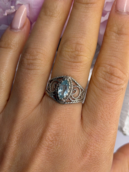 925 Sterling Silver Blue Topaz Ring Size 8