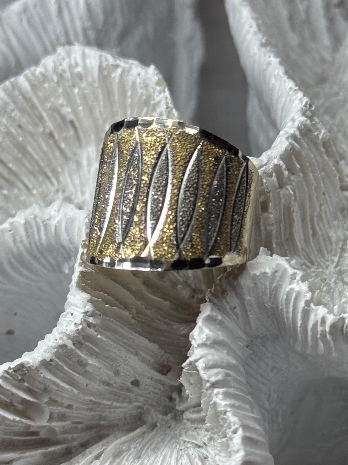 Elegant 925 Sterling Silver & 10K Yellow Gold Ring Size 7