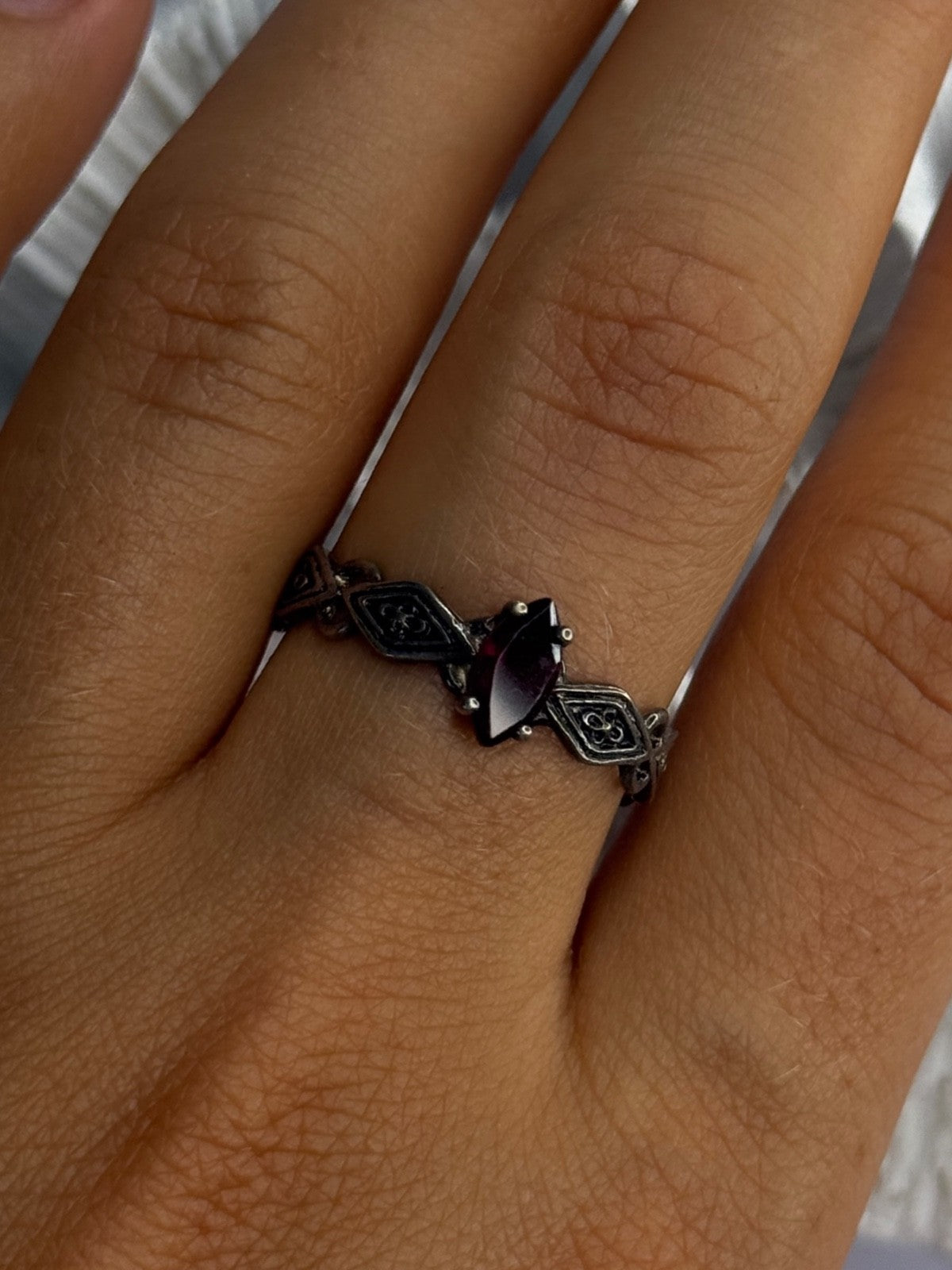 925 Sterling Silver Garnet Ring Size 9.5