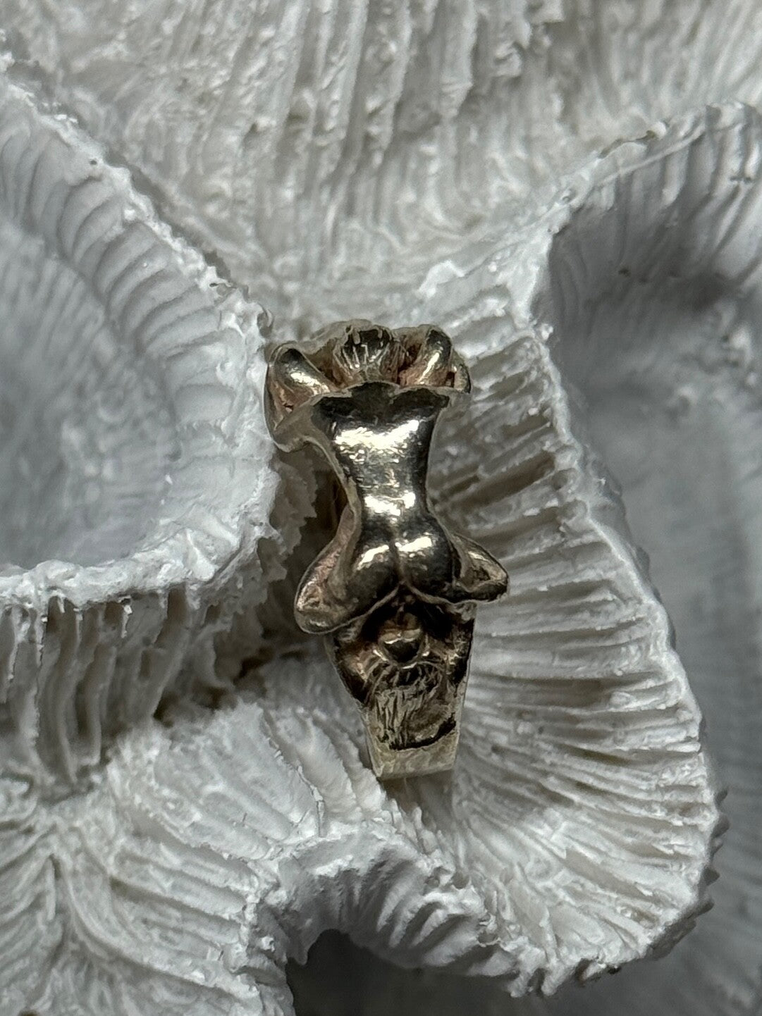 925 Sterling Silver Kamasutra Ring Size 7.5
