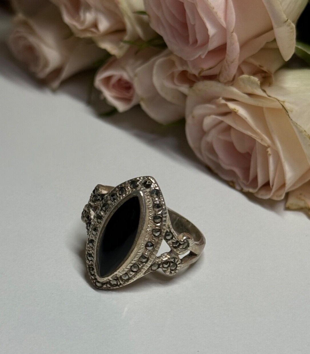 Vintage 925 Sterling Silver Onyx & Marcasite Ring Size 7