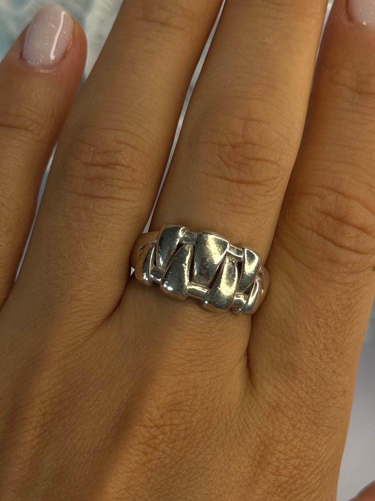 Unique Design 925 Sterling Silver Ring Size 8.5