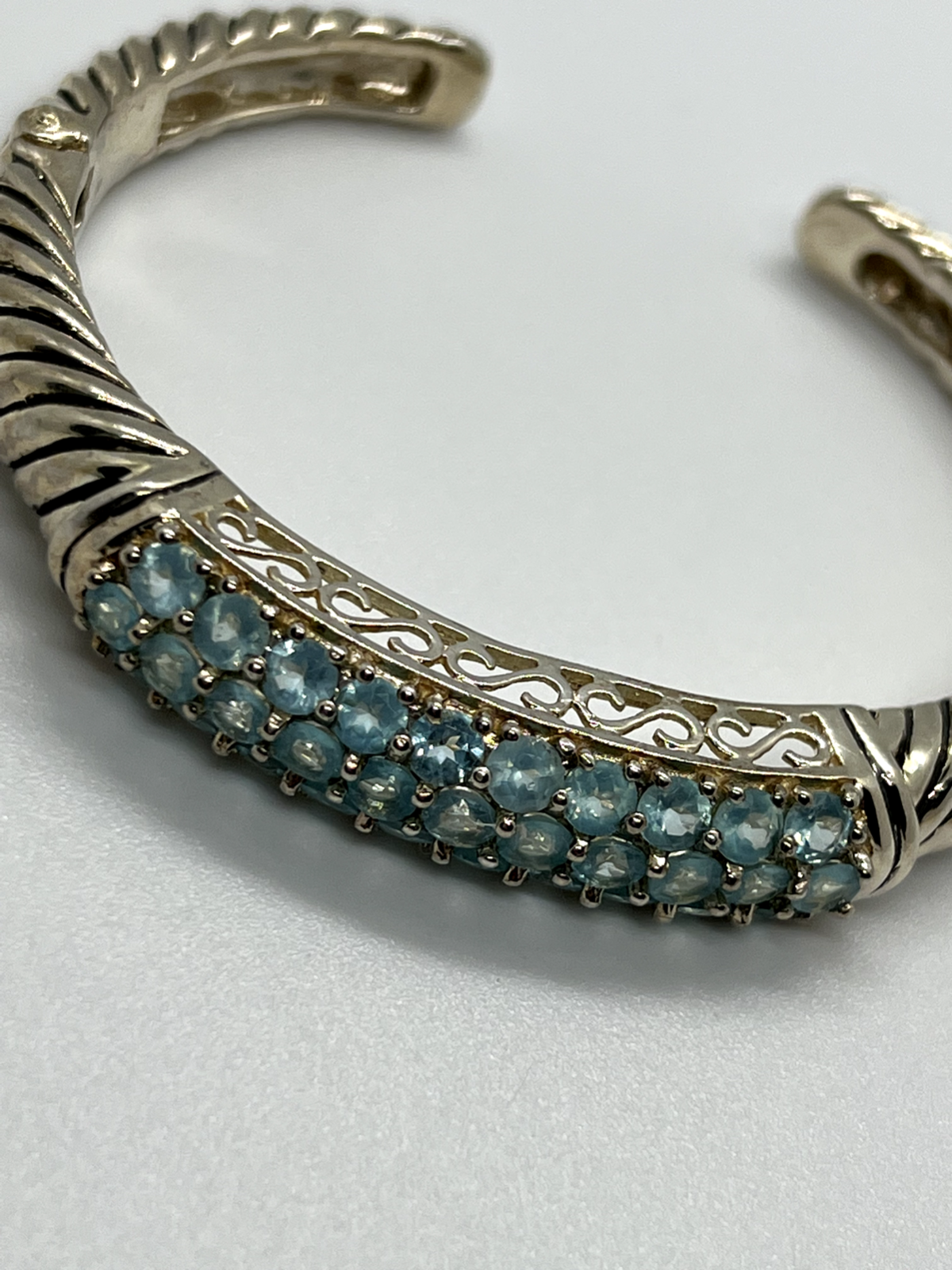 925 Sterling Silver Topaz Hinge Bracelet