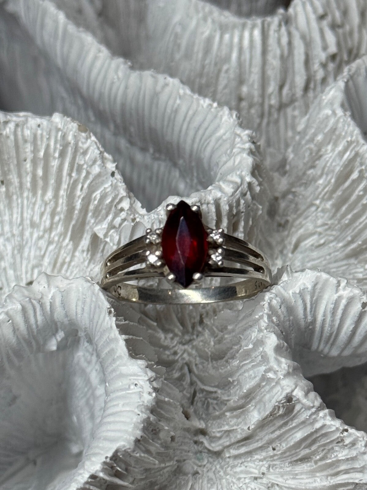 925 Sterling Silver Garnet Ring Size 7