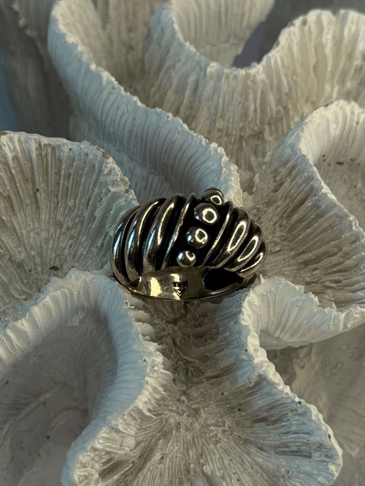 Unique Design 925 Sterling Silver Ring Size 7