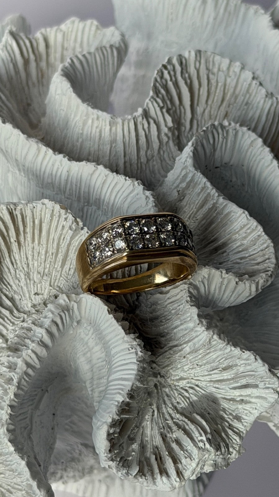 Men's 10K Yellow Gold Diamond 3 ct Ring Size 11.5