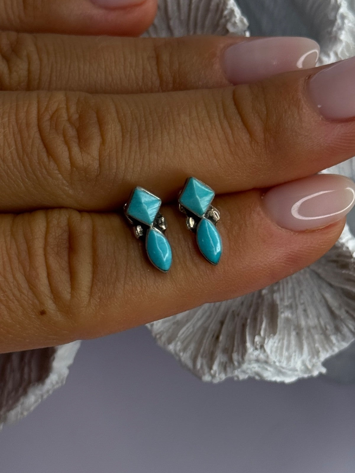 925 Sterling Silver Turquoise Earrings Length 0.50 Inch