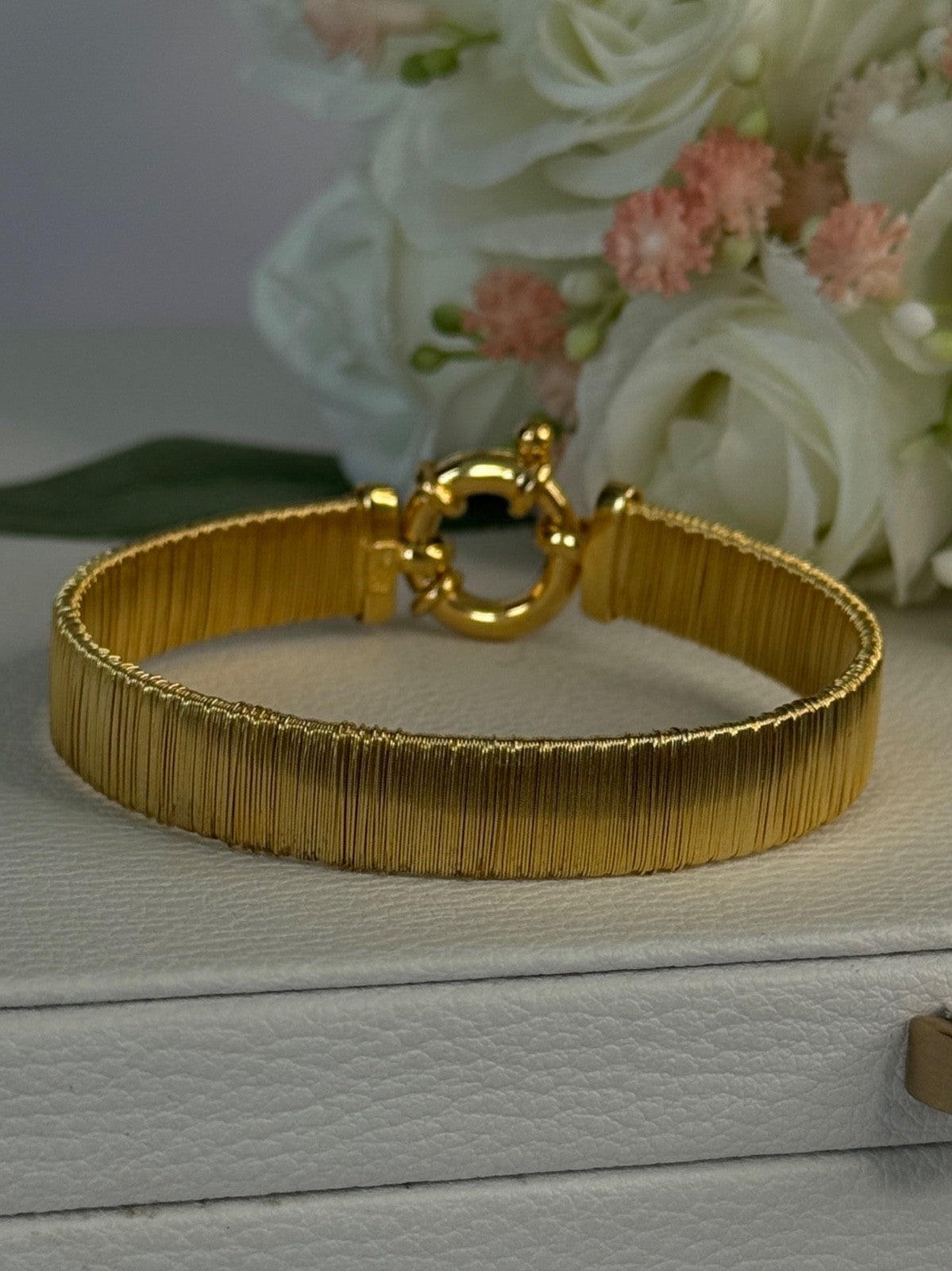 Elegant 925 Sterling Silver V Italy Gold Plated Bracelet Length 7 Inch