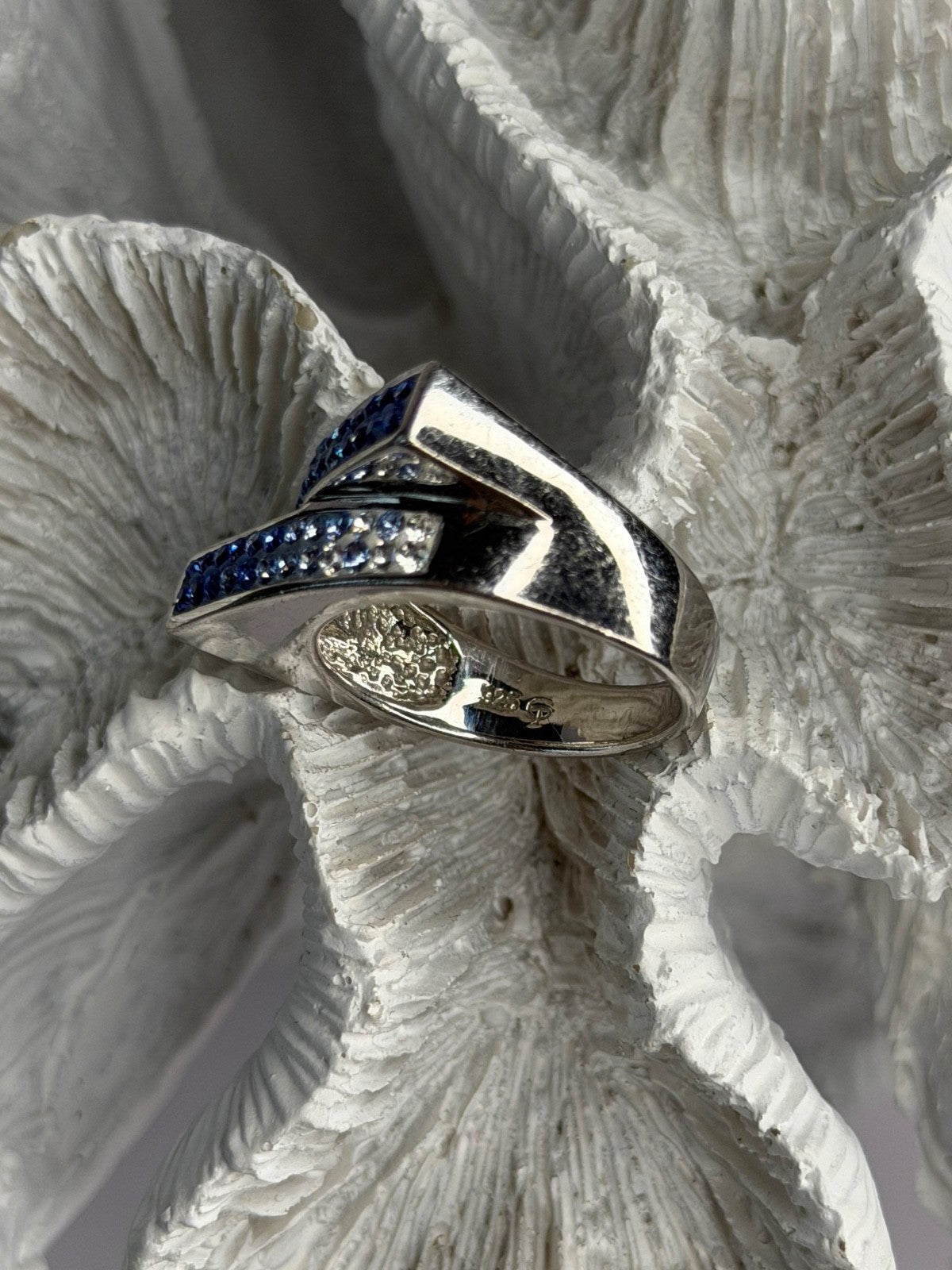 Beautiful 925 Sterling Silver Cz Ring Size 9
