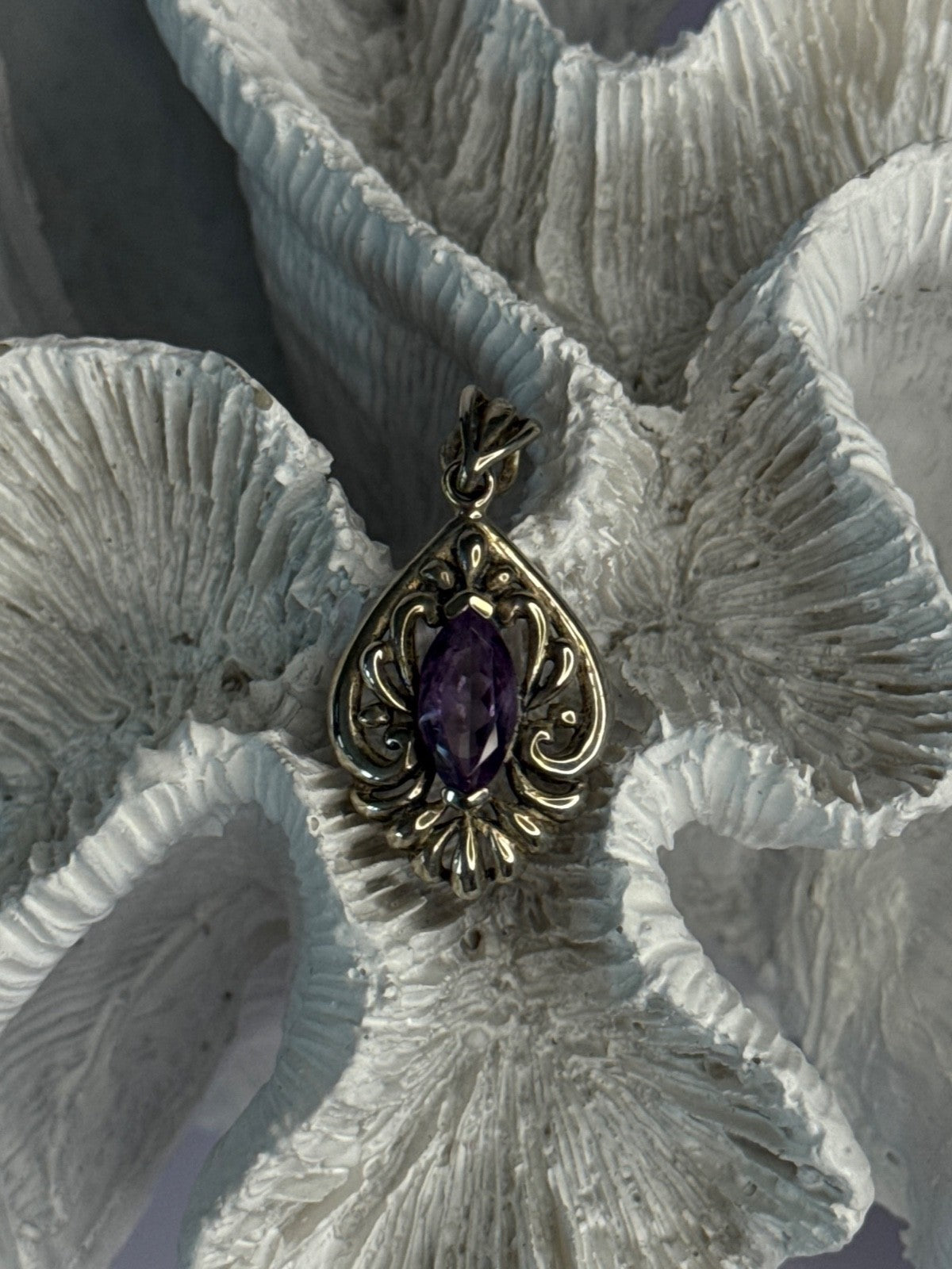 Classy 925 Sterling Silver Amethyst Pendant Length 1.20 Inch