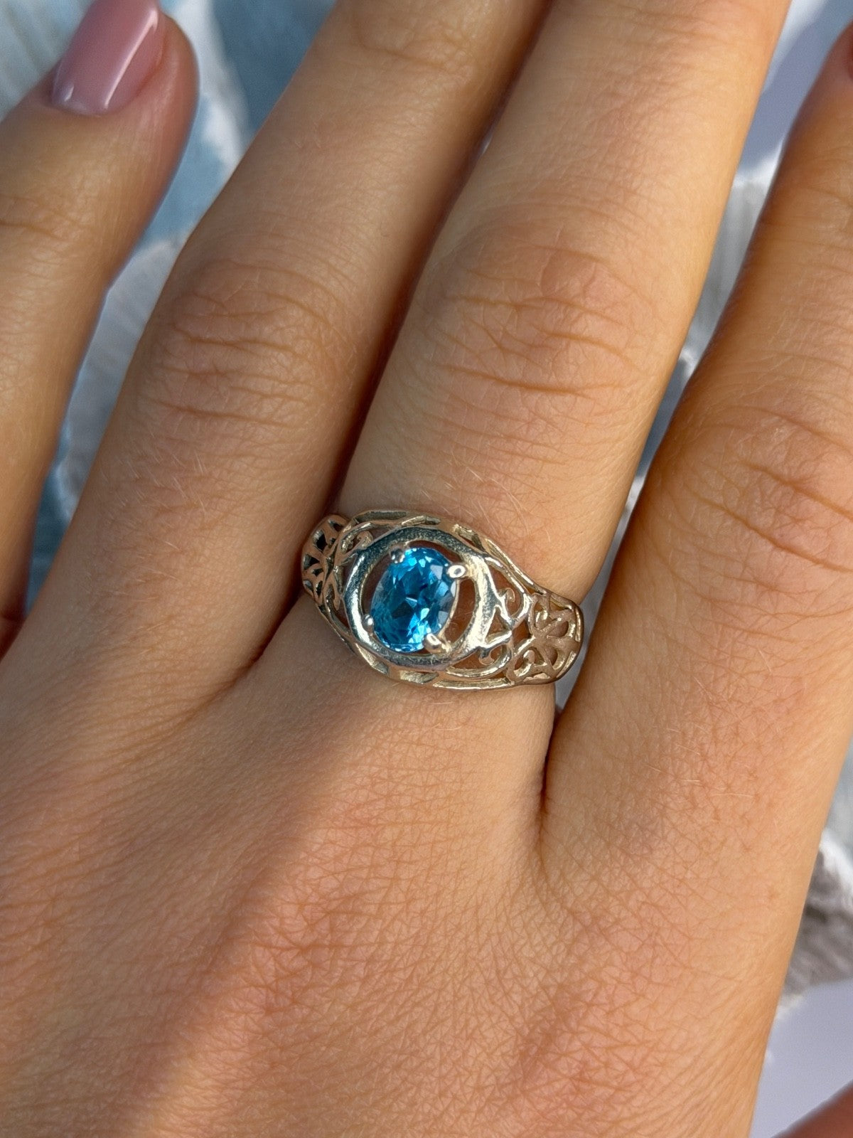 925 Sterling Silver Topaz Ring Size 7