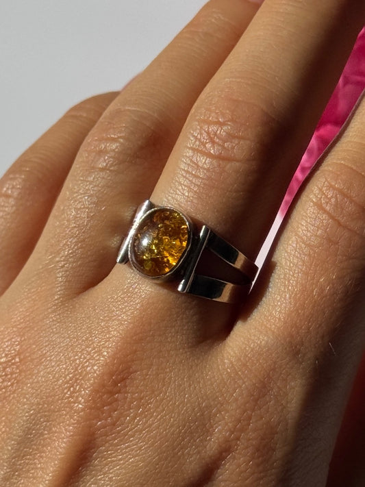 925 Sterling Silver Amber Ring Size 9.5