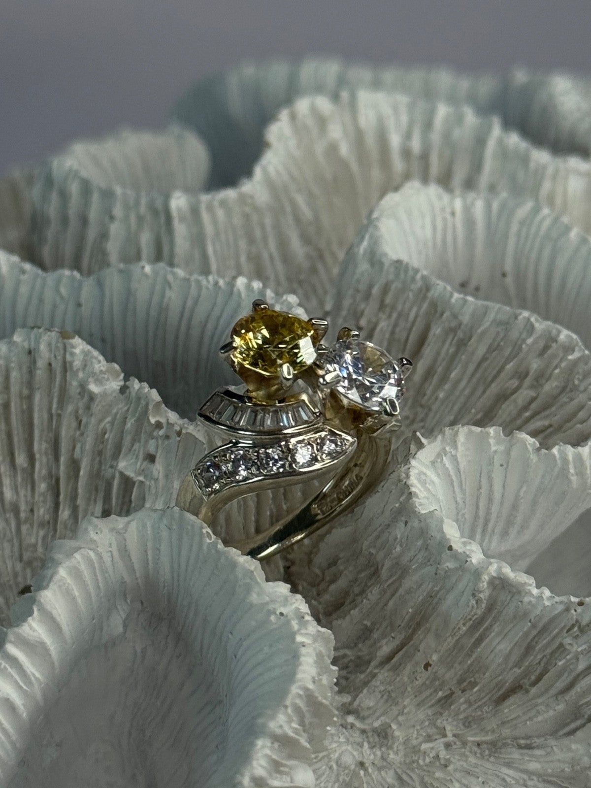 925 Sterling Silver Yellow & White Cz Ring Size 6