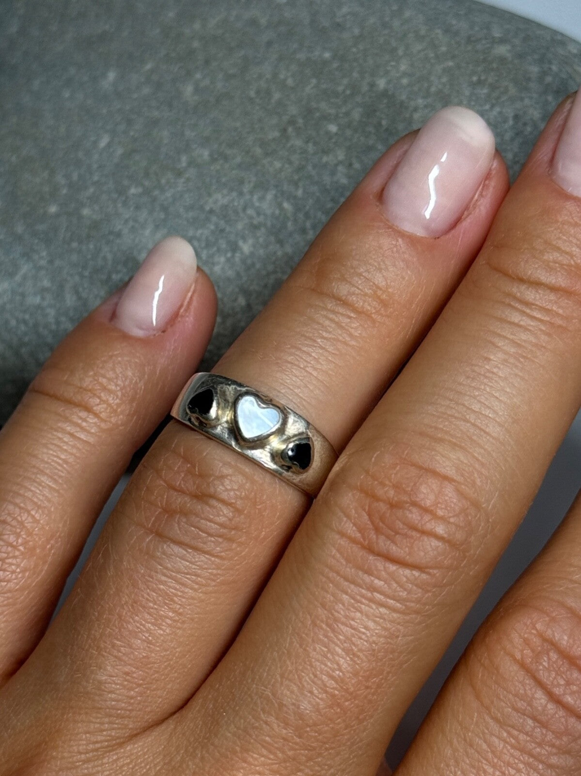 925 Sterling Silver Abalone & Enamel Hearts Ring Size 5