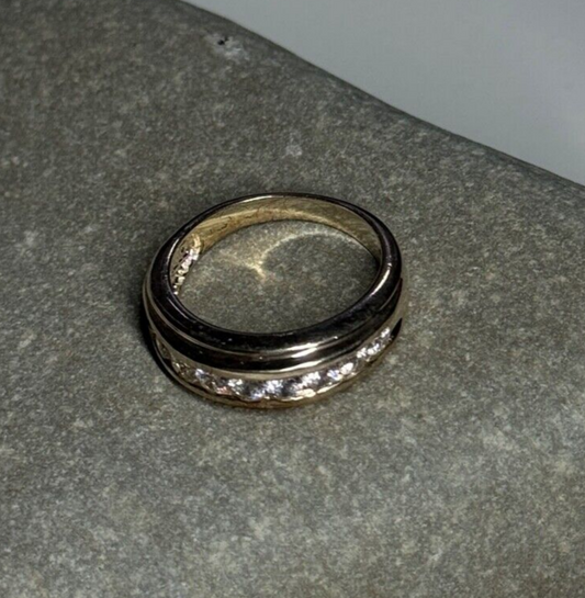 925 Sterling Silver CZ Ring Size 6