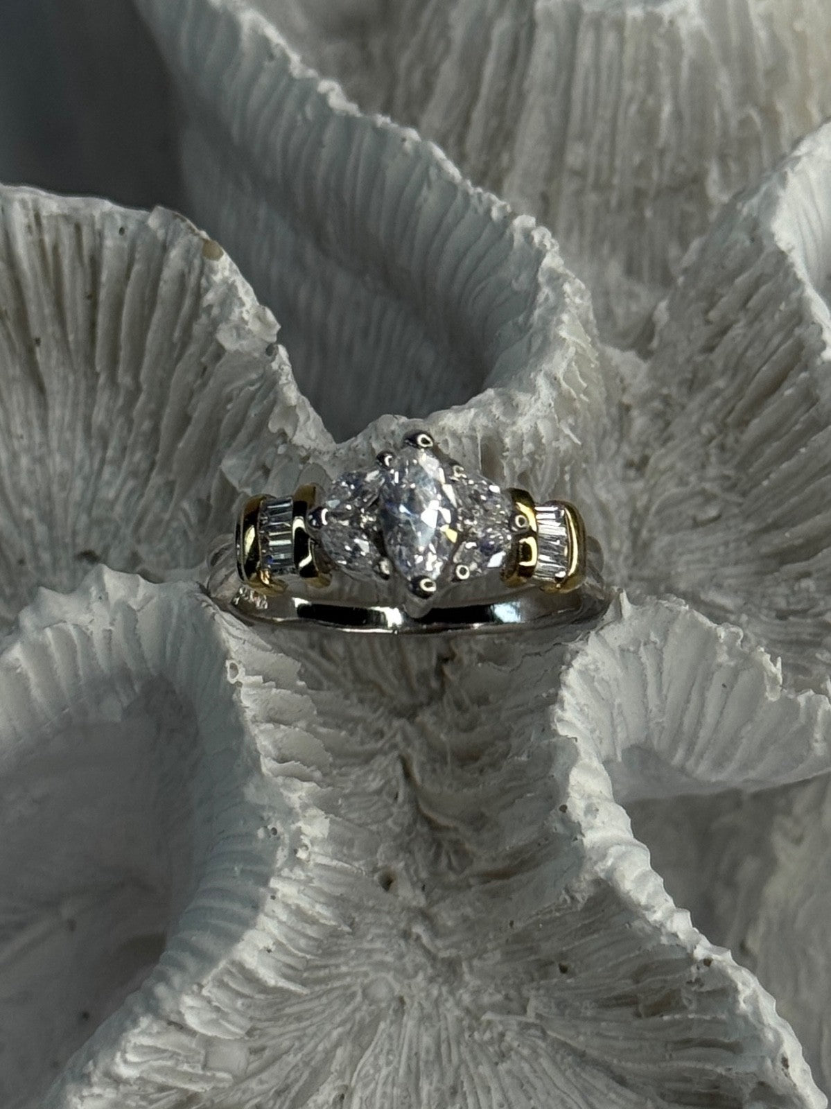 925 Sterling Silver Gold Plated Part Cz Ring Size 9