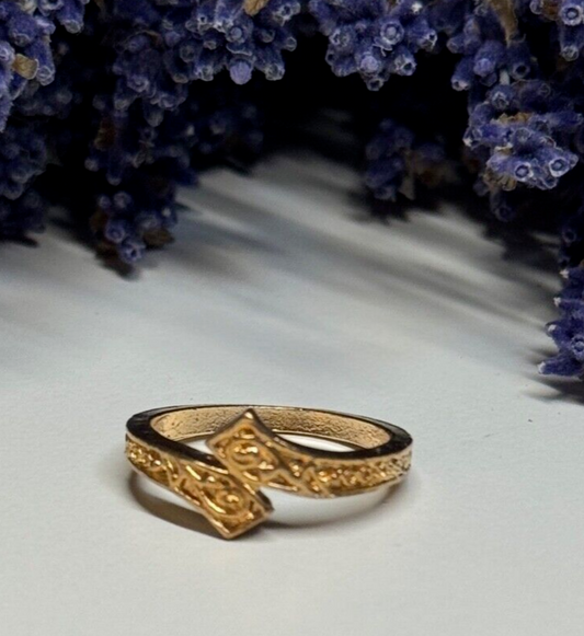 925 Sterling Silver Gold Plated Ring Size 6