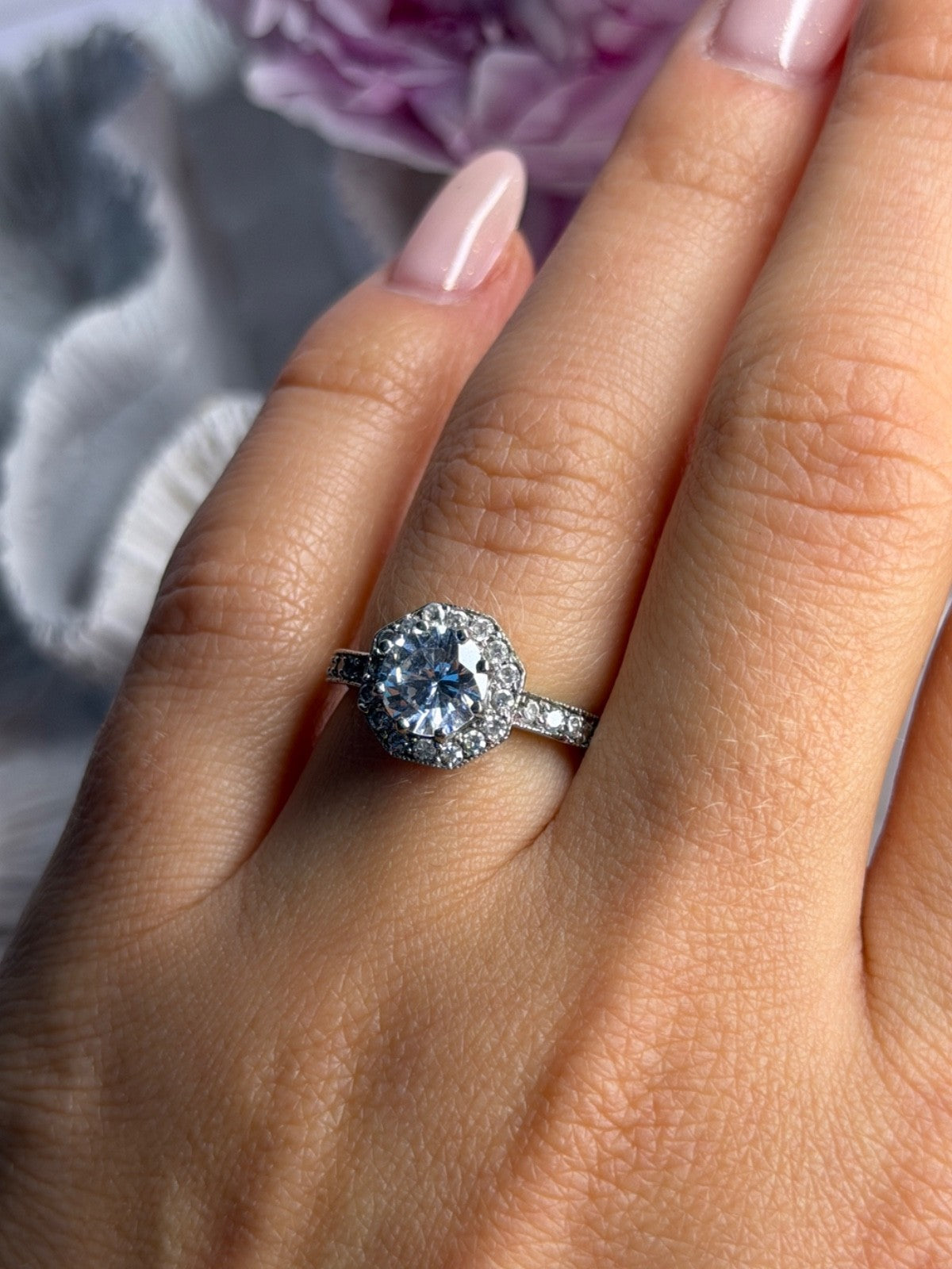 Beautiful 925 Sterling Silver Cz Ring Size 6