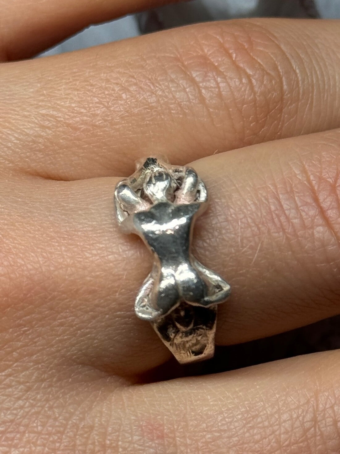 925 Sterling Silver Kamasutra Ring Size 7.5