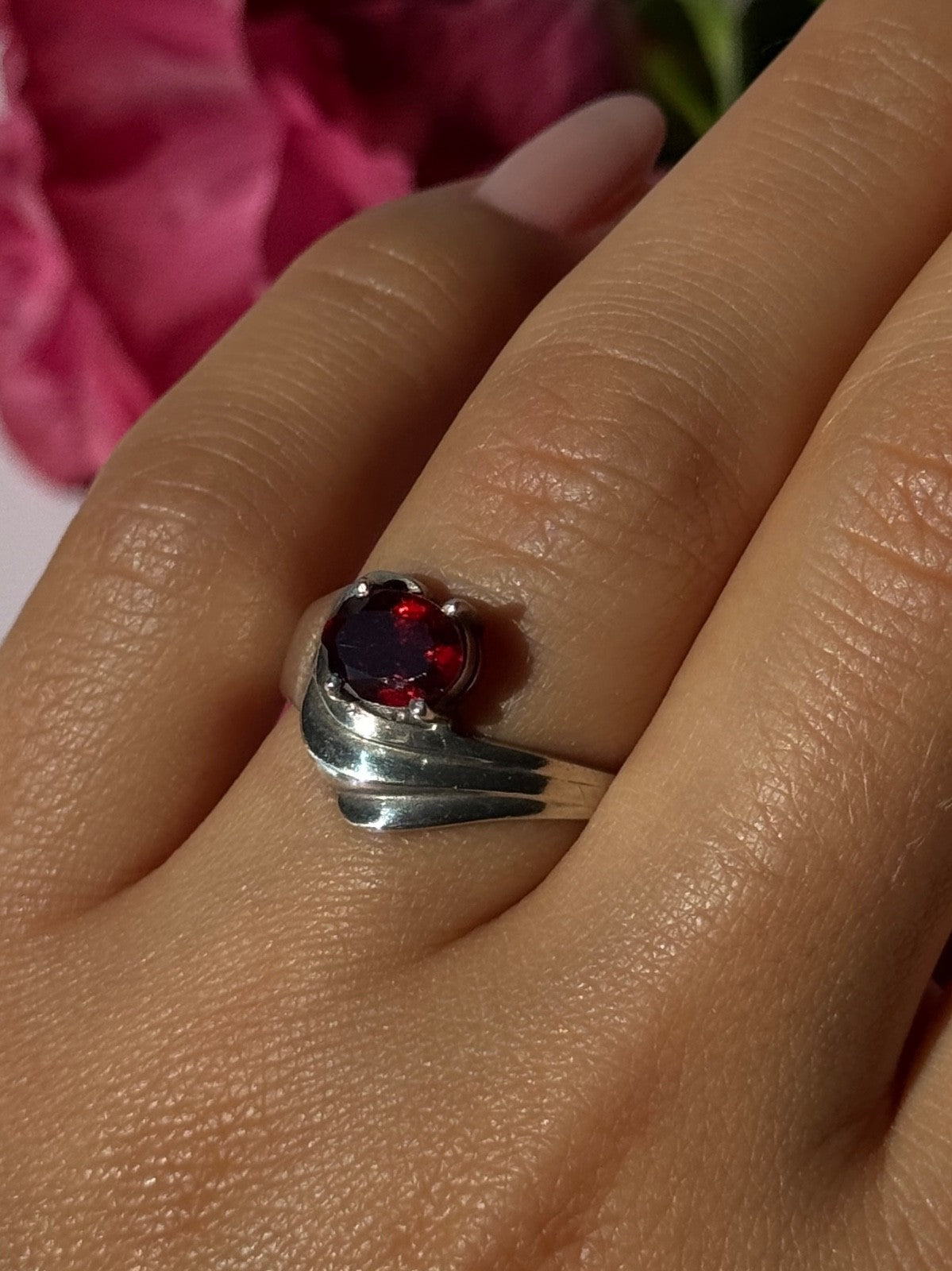 925 Sterling Silver Garnet Ring Size 7.5