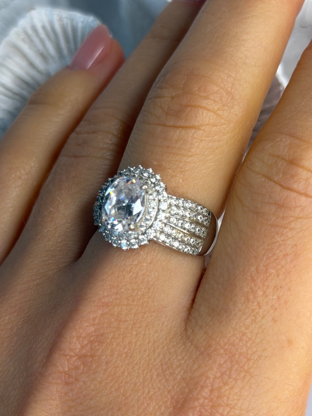 Beautiful 925 Sterling Silver Cz Ring Size 8