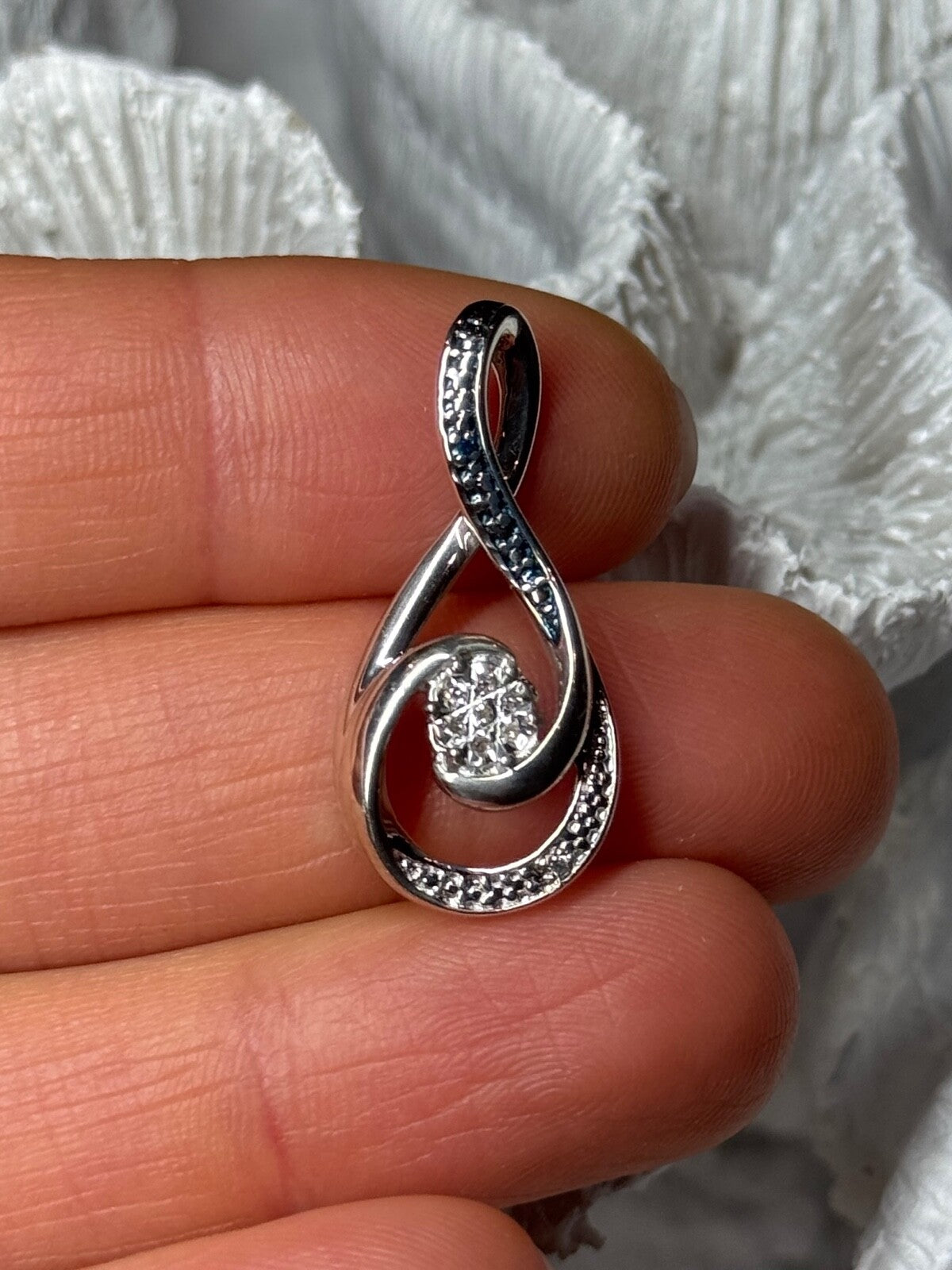 925 Sterling Silver White & Blue Topaz Pendant Length 1.1 Inch