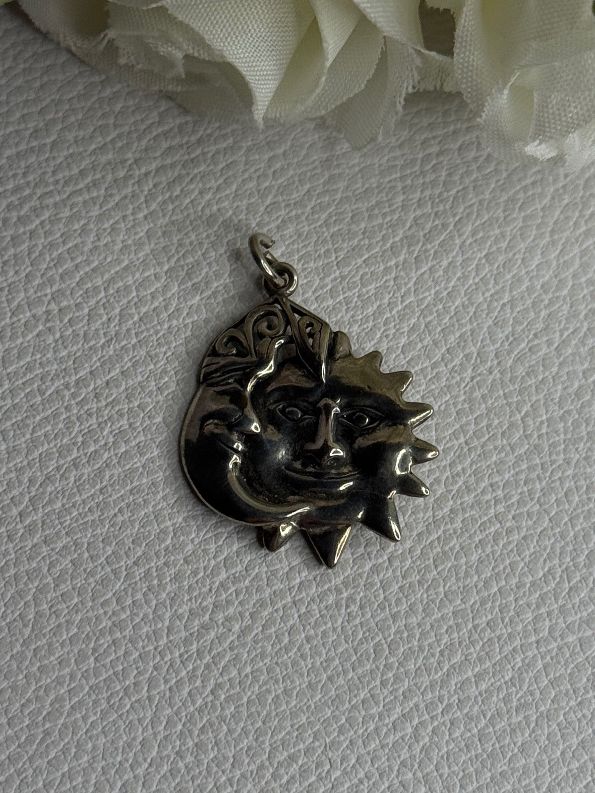 Vintage 925 Sterling Silver Moon & Sun Pendant Length 1.20 Inch