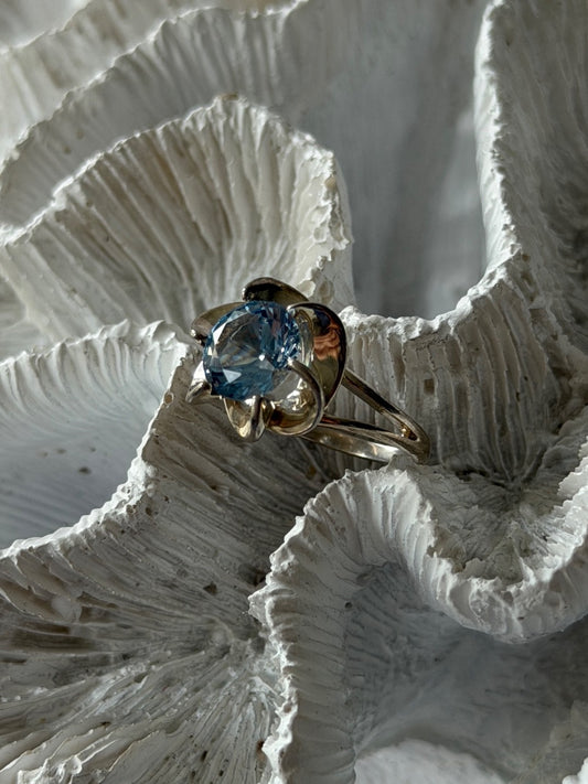 925 Sterling Silver Blue Cz Flower Ring Size 7
