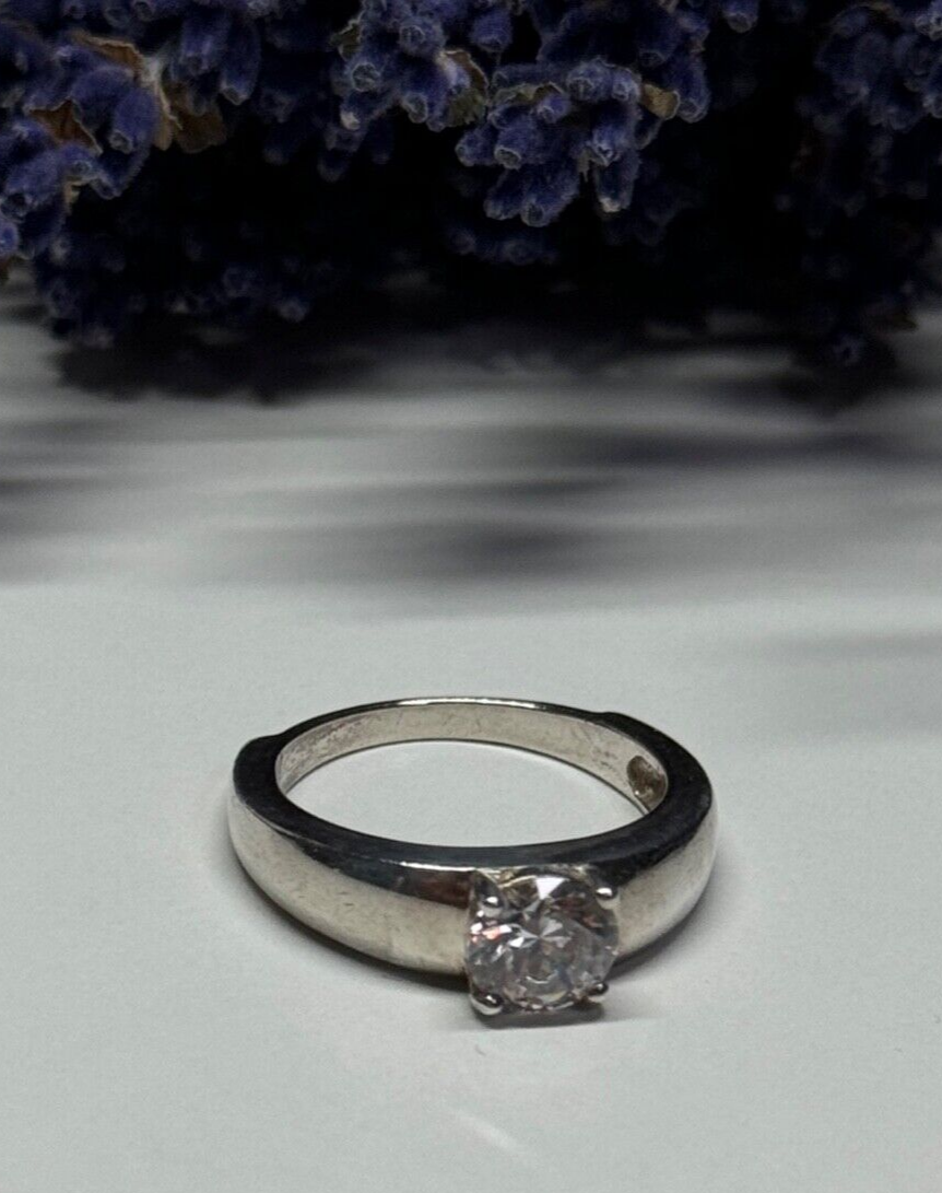 925 Sterling Silver CZ Ring Size 7