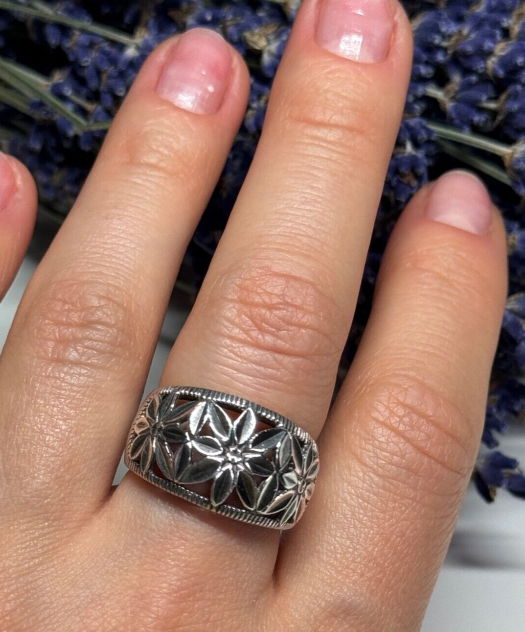925 Sterling Silver Ring Size 7