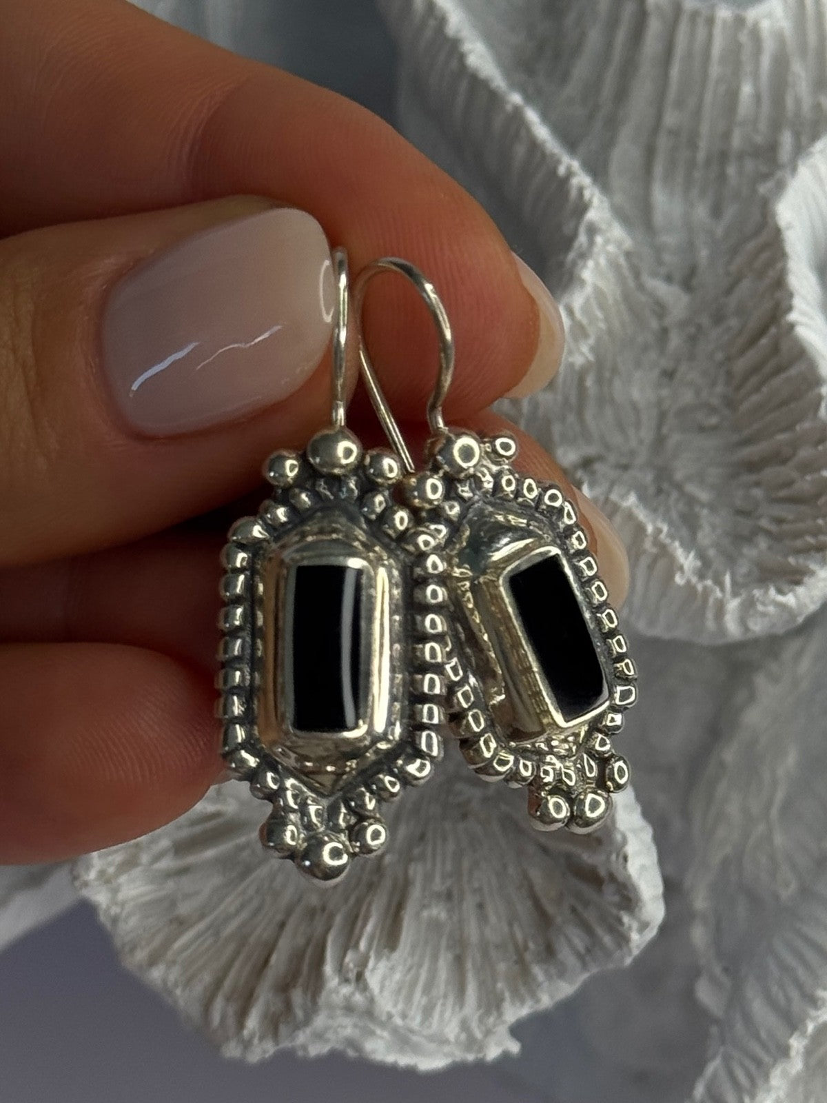 Vintage 925 Sterling Silver Onyx Earrings Length 1.50 Inch