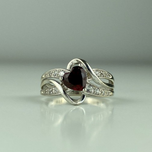 925 Sterling Silver Spinel & CZ "Heart" Ring Size 6.5