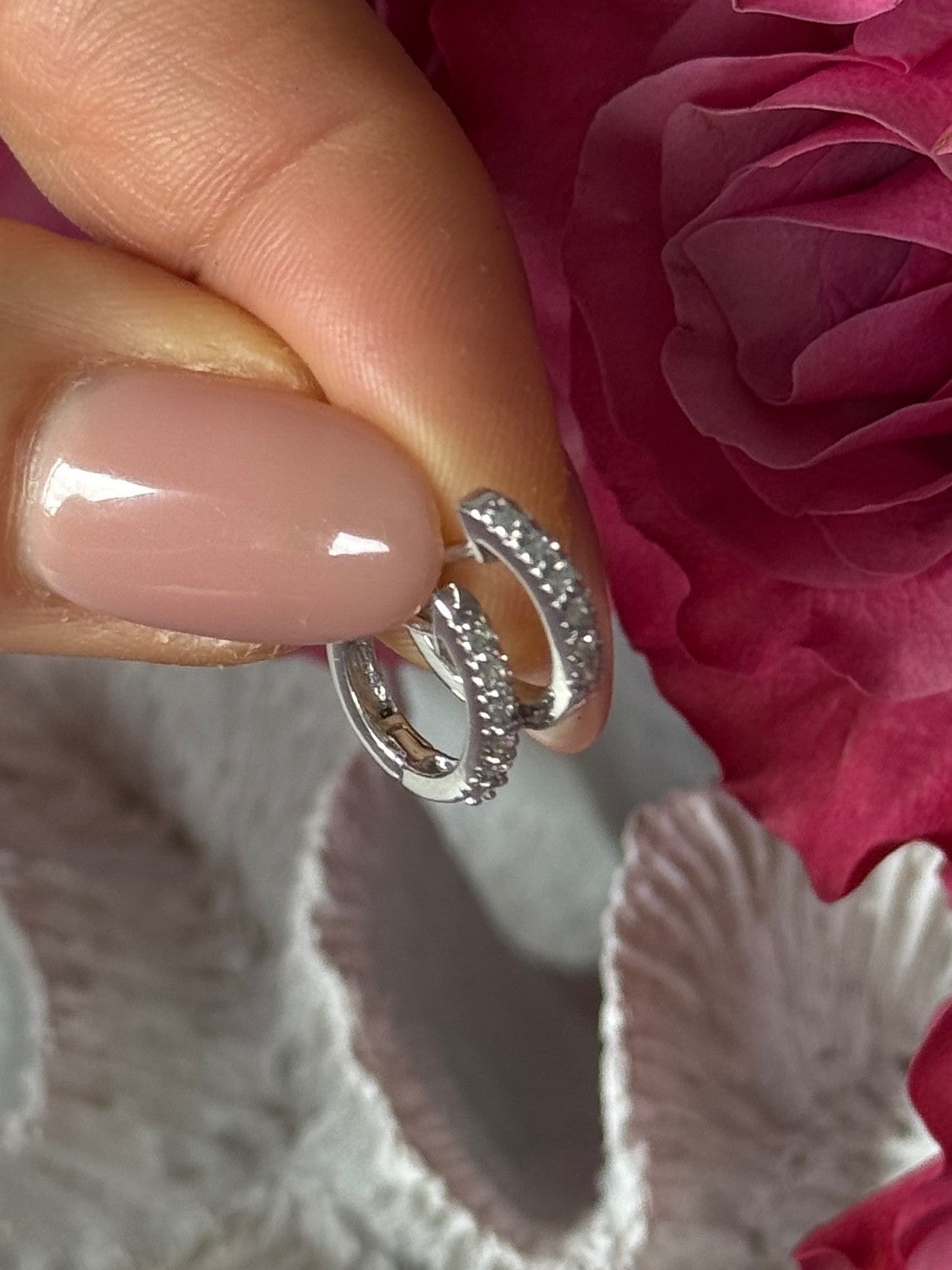 14K White Gold Diamonds 0.18 carats Earrings