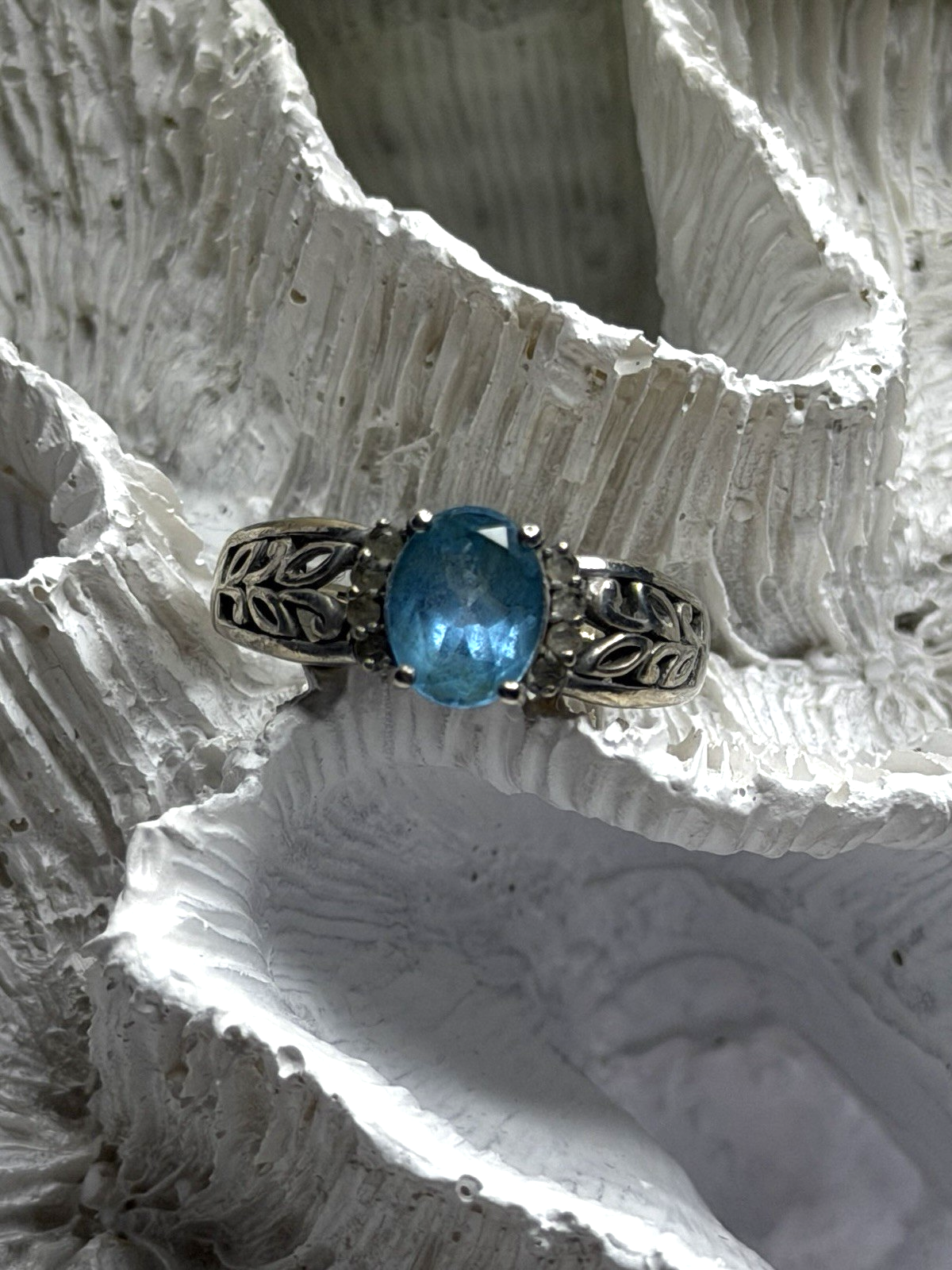 Vintage Filigree 925 Sterling Silver Blue & Clear Topaz Ring Size 8.5