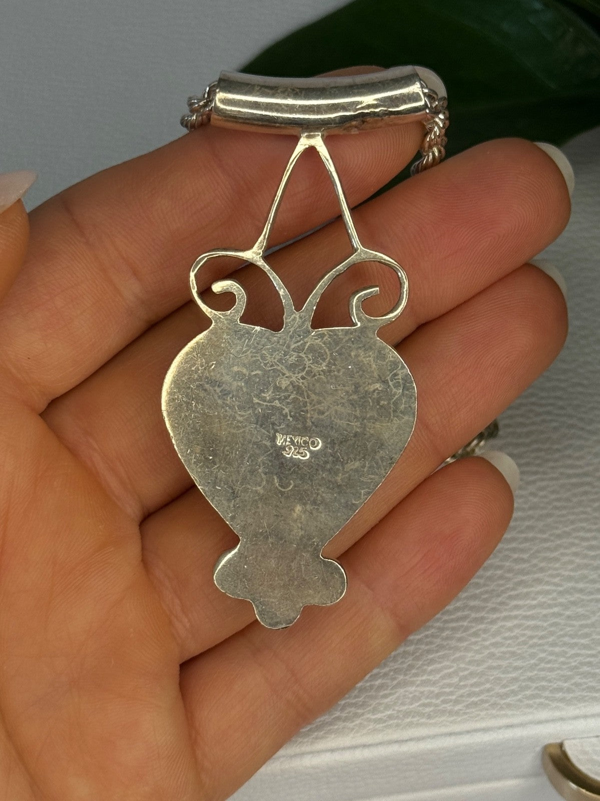 925 Sterling Silver Onyx Heart Necklace Length 24 Inch