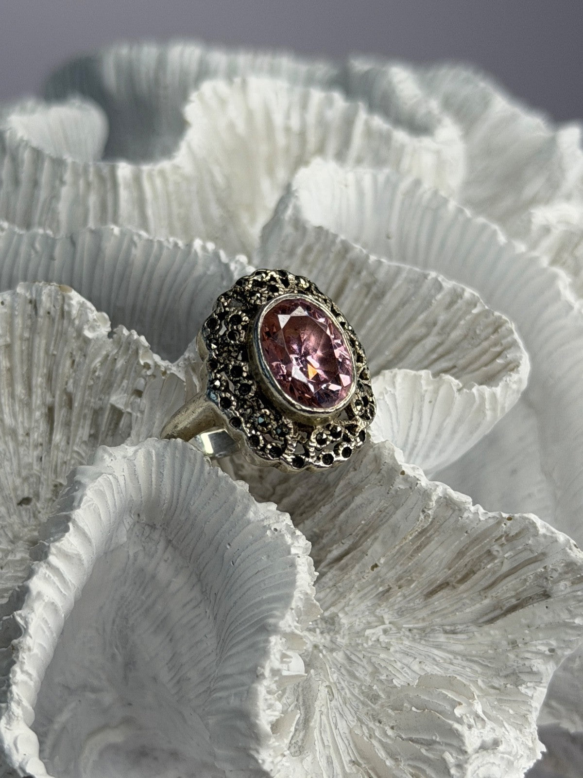 Vintage 925 Sterling Silver Morganite & Marcasite Ring Size 7