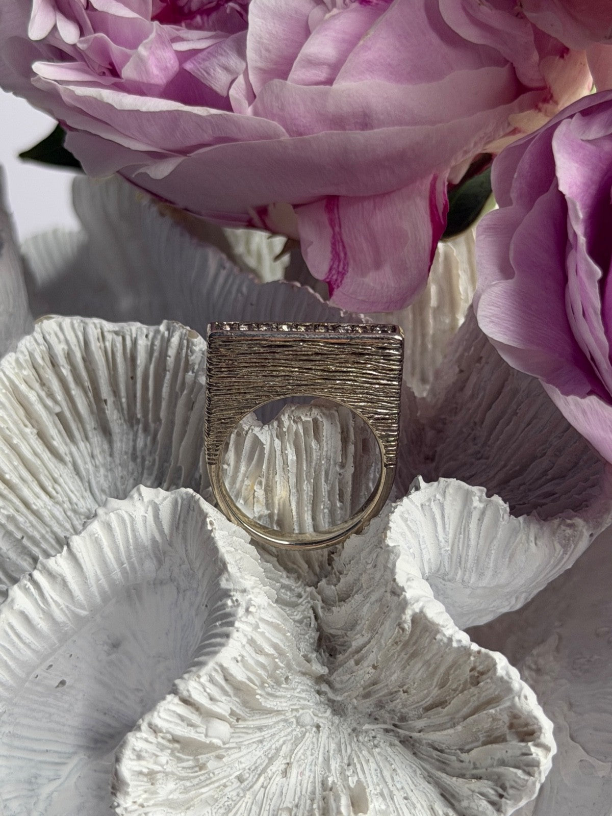 Unique Design 925 Sterling Silver Cz Ring Size 6