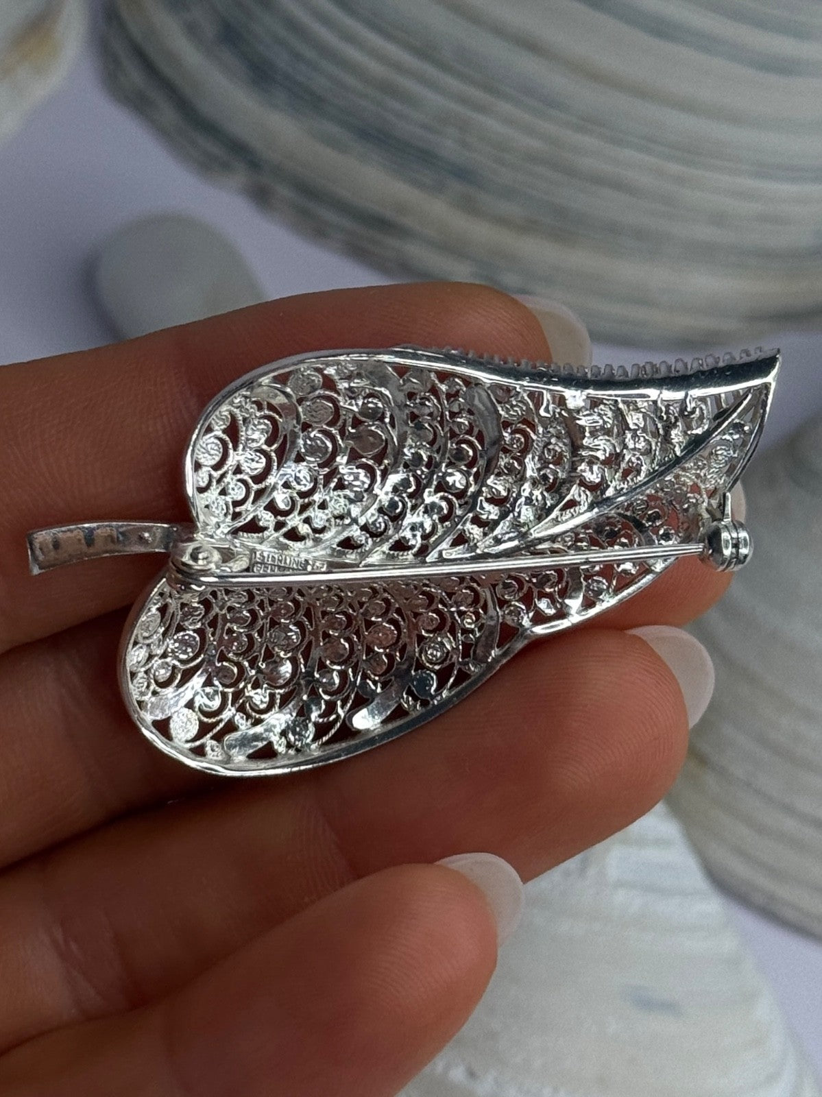 Elegant Design Germany 925 Sterling Silver Leaf Brooch Length 1.10 Inch