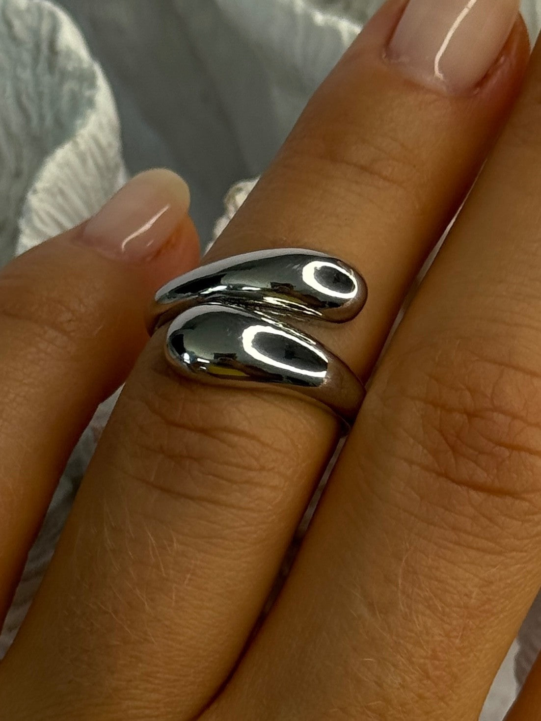 925 Sterling Silver Ring Size 7 (adjustable)