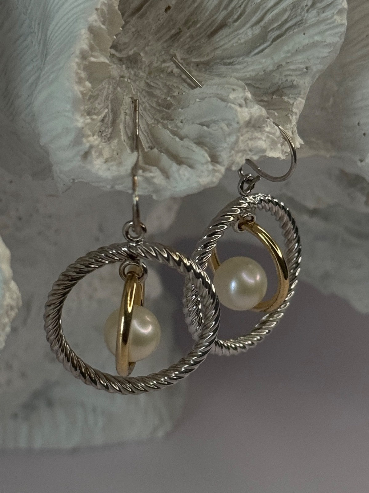 Elegant Design 925 Sterling Silver Gold Plated Part Pearl Earrings Length 1.30