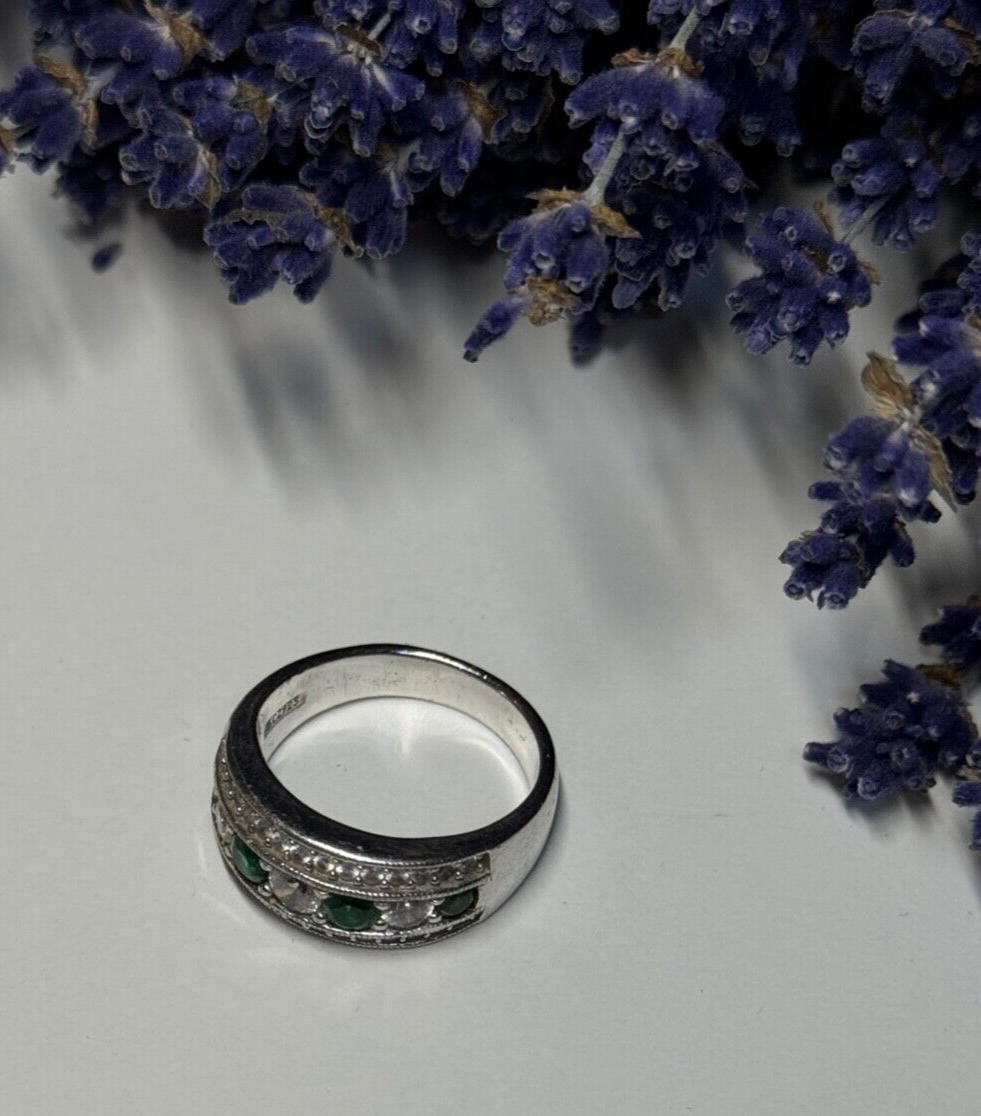 925 Sterling Silver CZ Ring Size 8