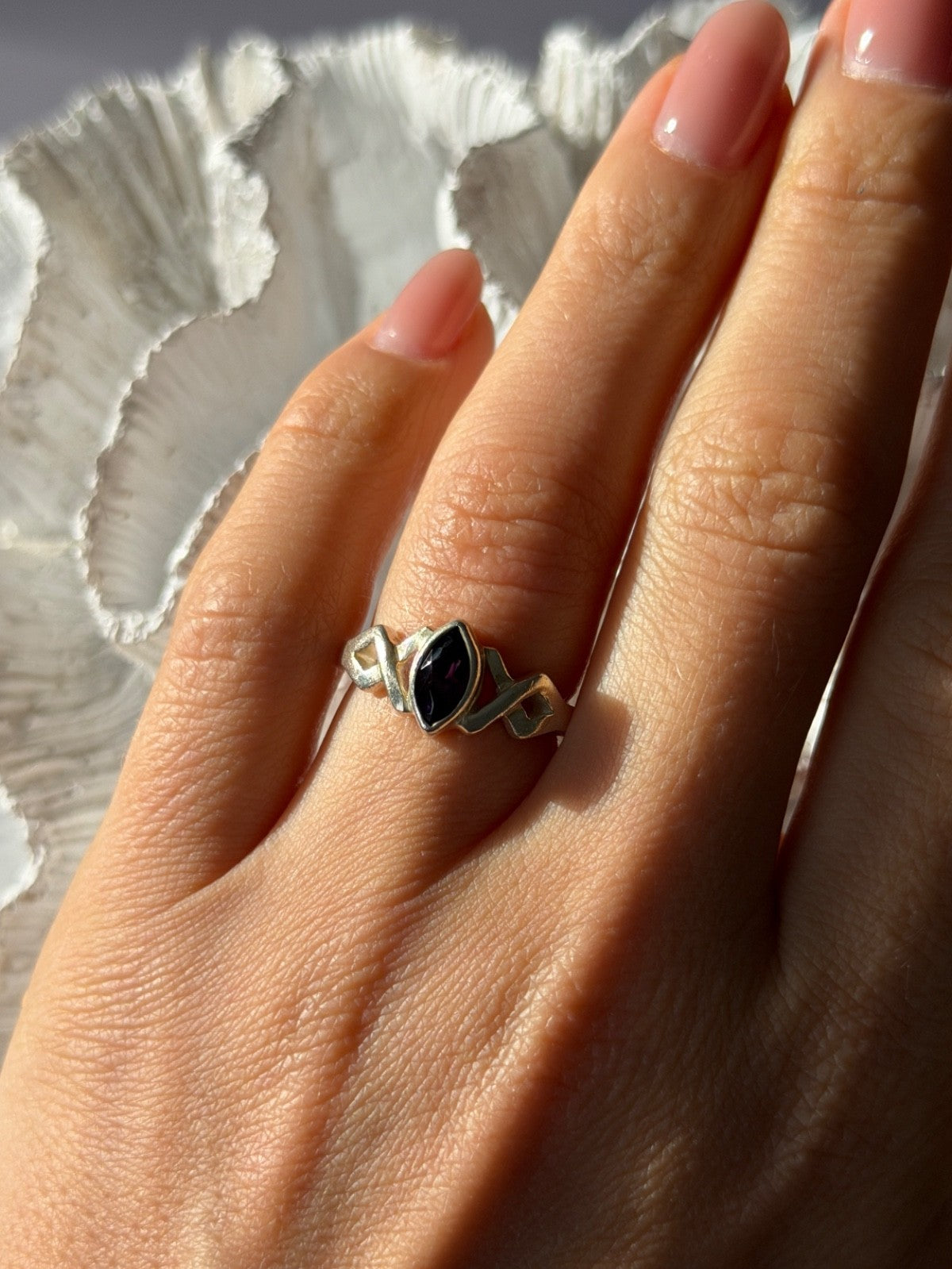 925 Sterling Silver Amethyst Ring Size 6.5