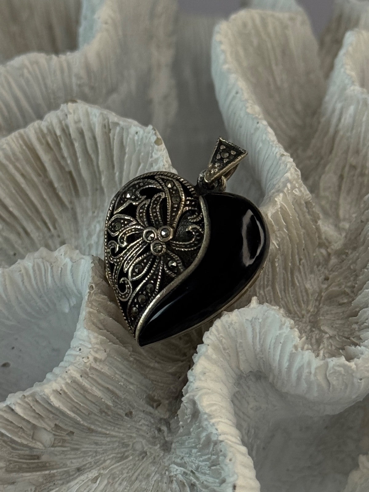 Vintage 925 Sterling Silver Onyx & Marcasite Heart Locket Pendant