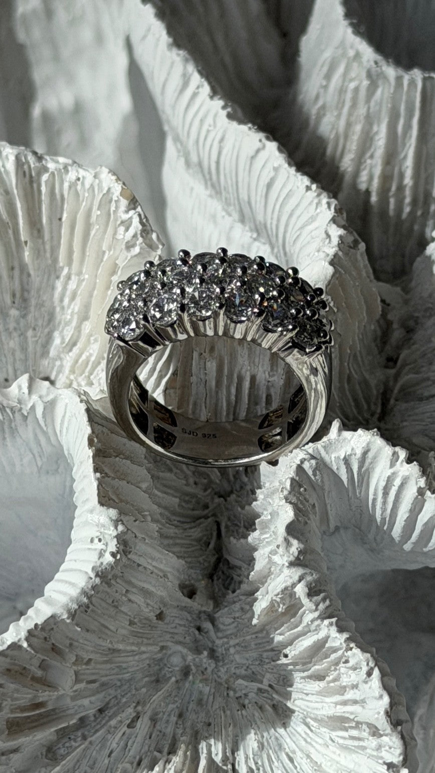 Beautiful 925 Sterling Silver Cz Ring Size 5