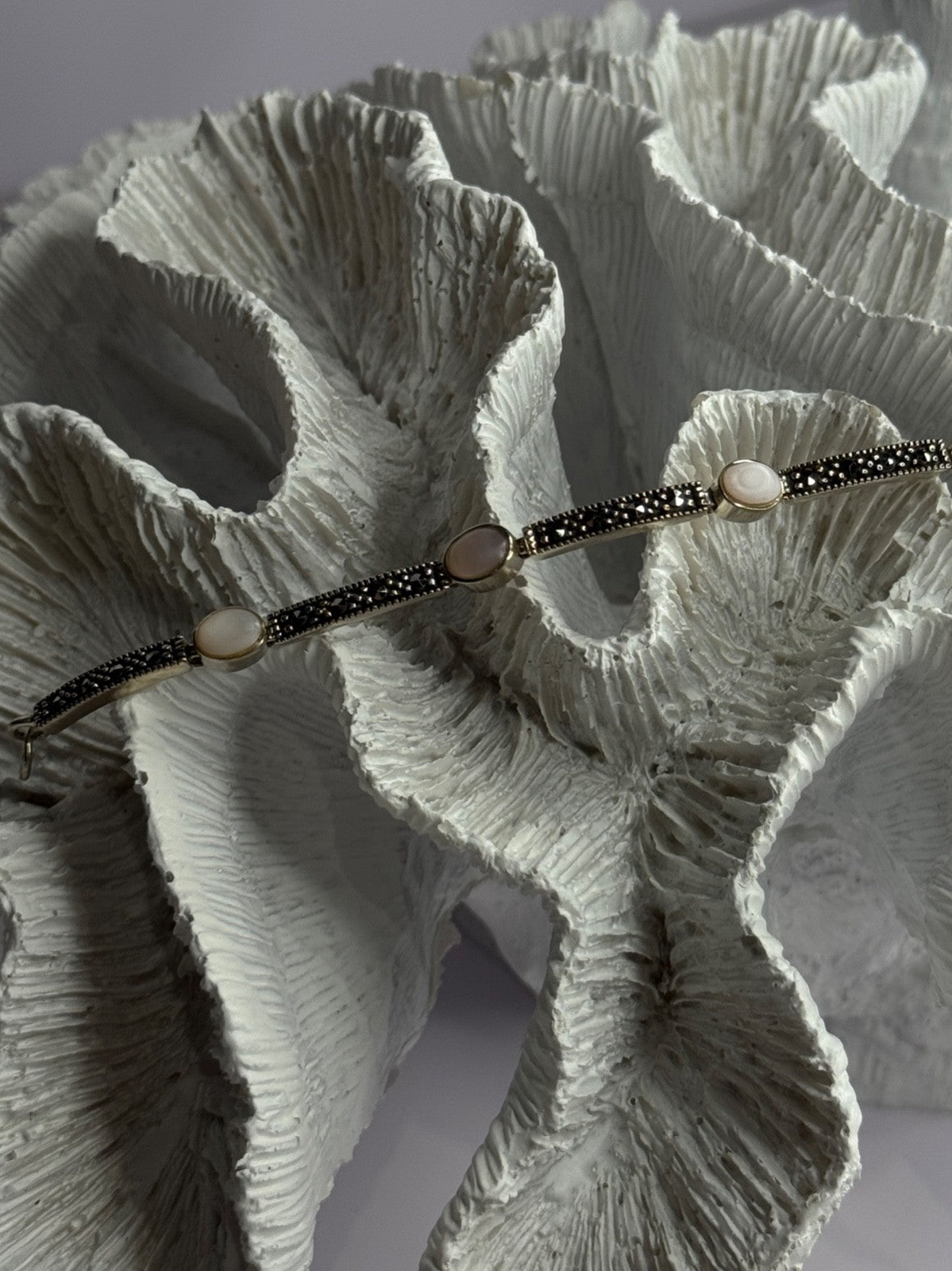 925 Sterling Silver Pink Abalone & Marcasite Bracelet Length 7.5