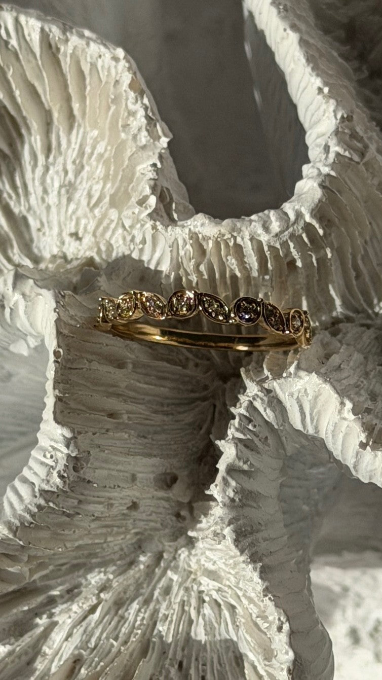10K Yellow Gold Diamond 0.12 ct Ring Size 6.5
