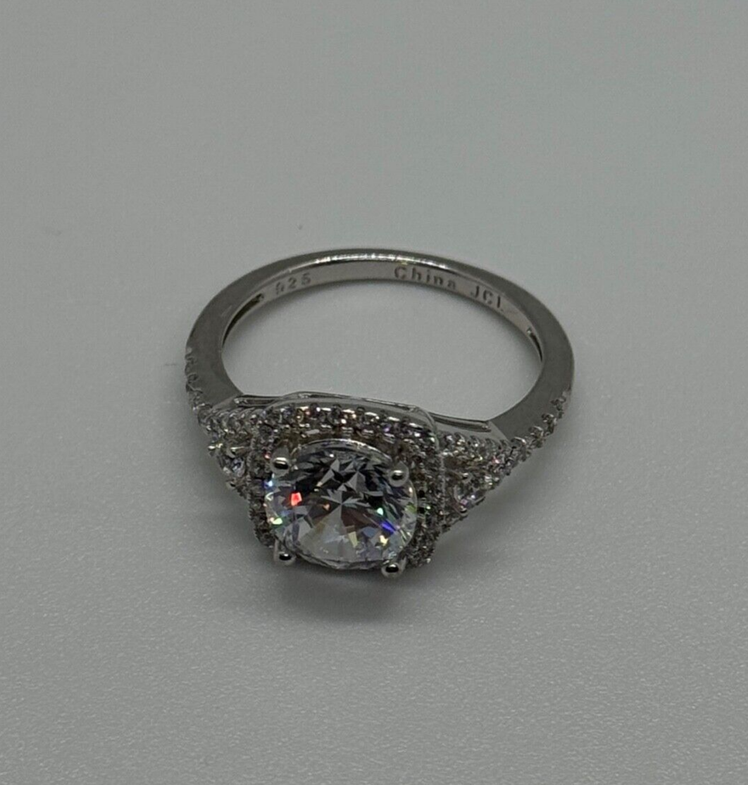 925 Sterling Silver CZ Ring Size 9.5